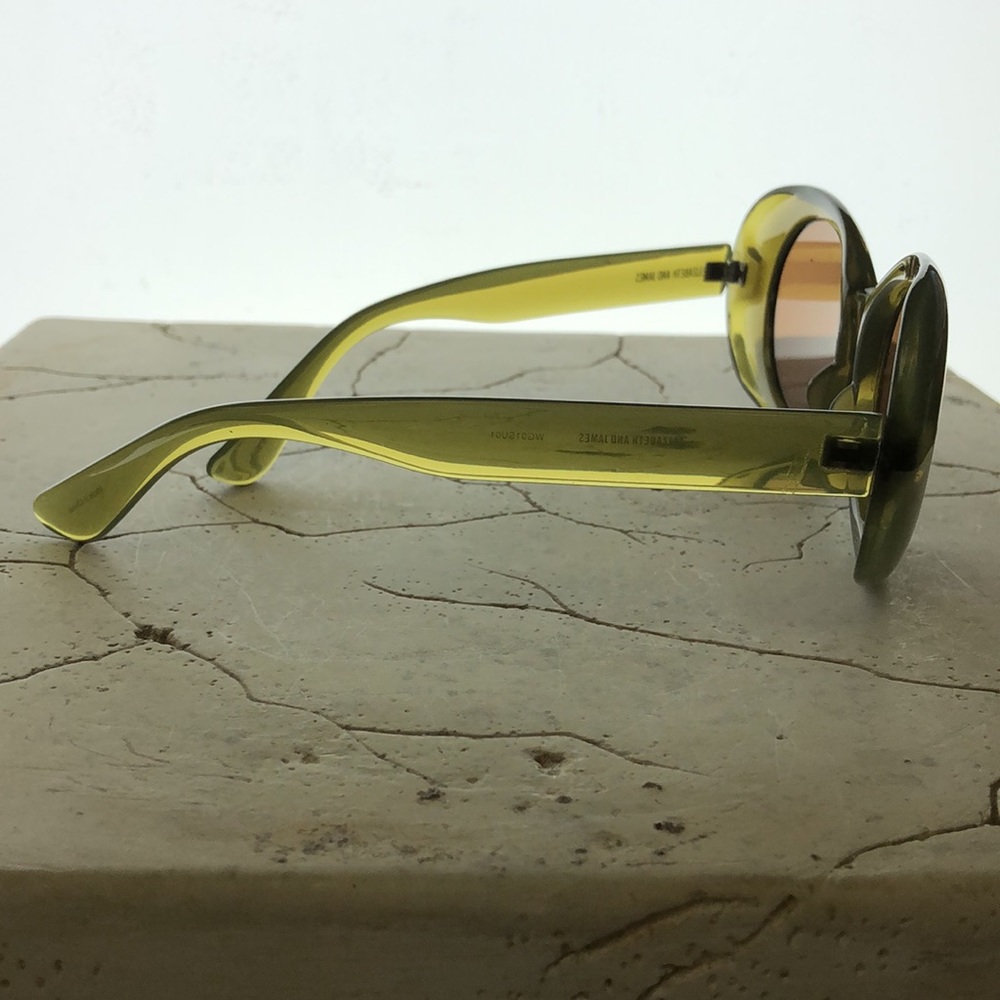 Elizabeth And James Round Green Acrylic Thick Arm Yellow Tint - Picture 3 of 9